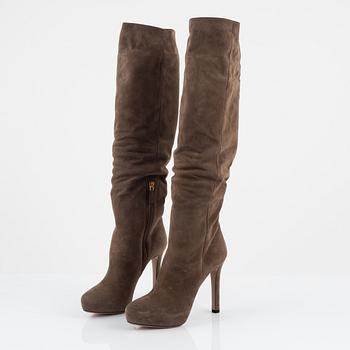 Prada, A pair of brown suede boots, size 37.