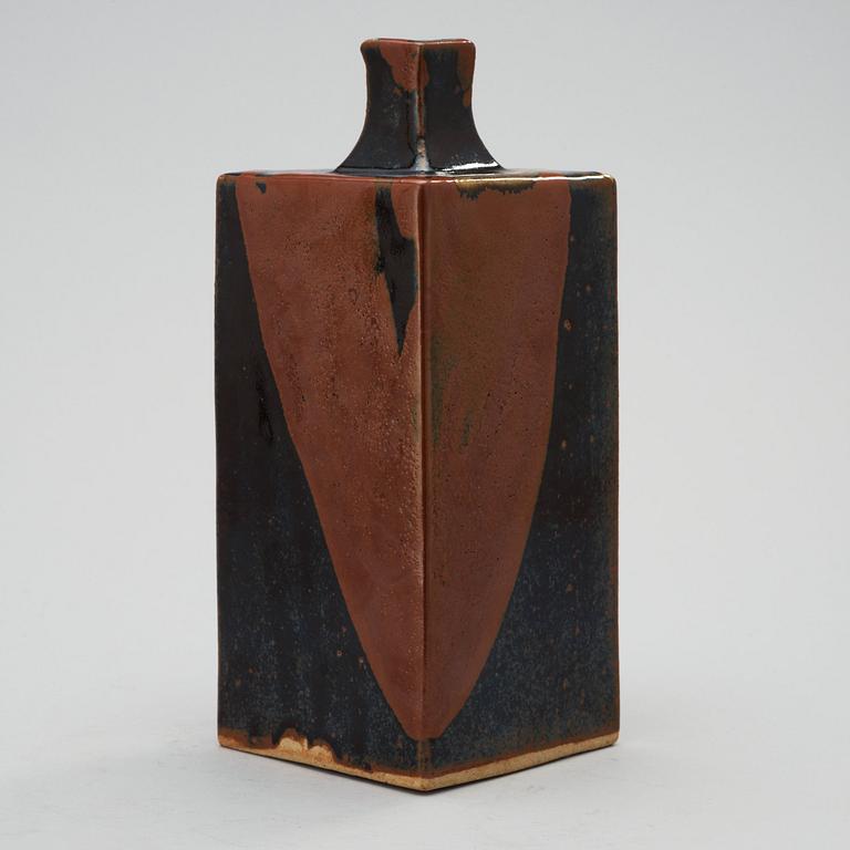 A stoneware vase attributed to Shoji Hamada, Japan 1960's.