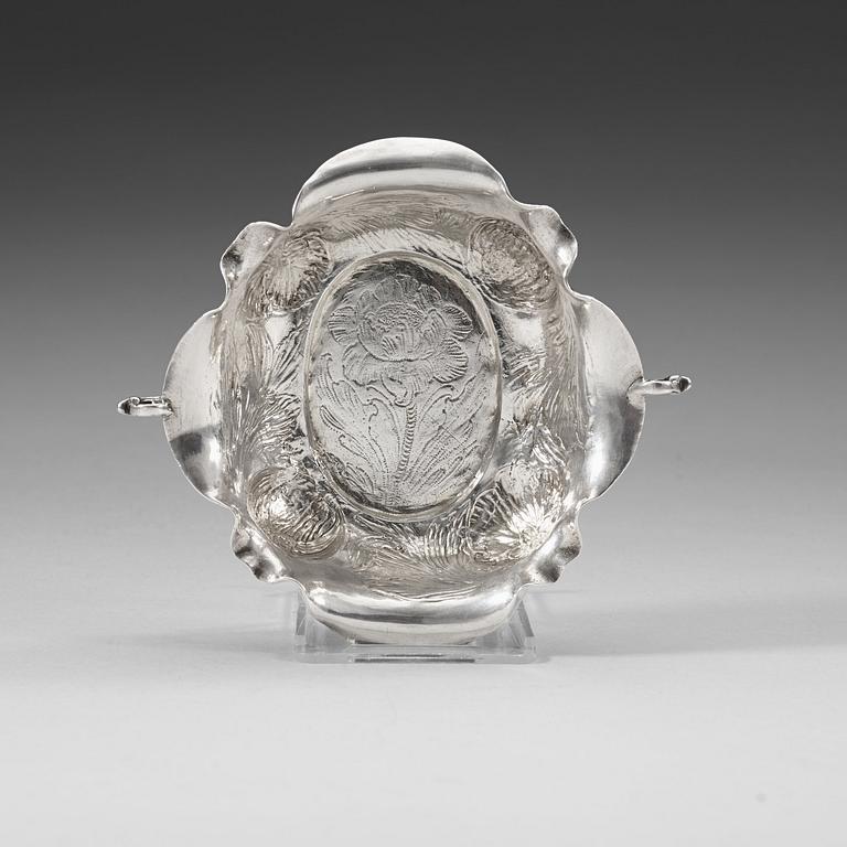 A German 17th century silver sweet meat-dish, unidentified makers mark, Nürnberg (1645-1651).