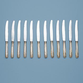 A set of twelve dinner-knifs, makers mark of J.P. Grönvall and A. Zethelius, Stockholm 1825-1837.