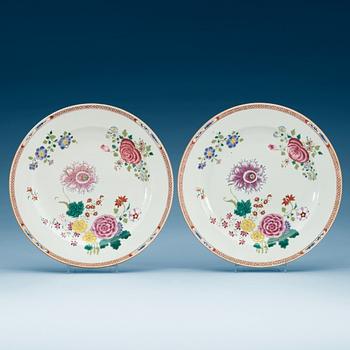 1596. FAT, ett par, kompaniporslin, Qing dynastin, Qianlong (1736-95).