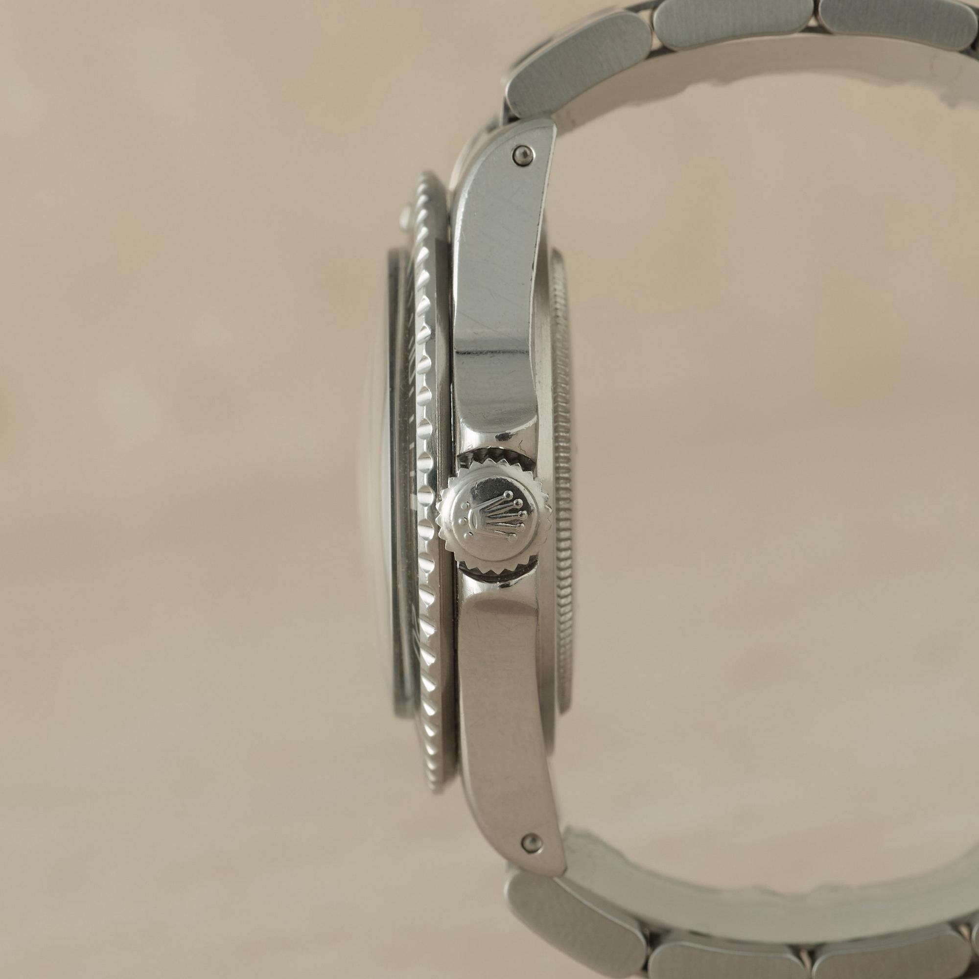 ROLEX, Oyster Perpetual, Submariner (660ft=200m, SWISS-T25), wristwatch, 39 mm,