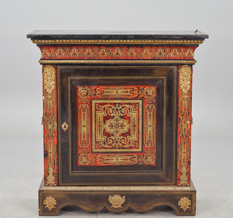 KONSOLSKÅP, boullearbete. Napoleon III, Frankrike 1800-tal.