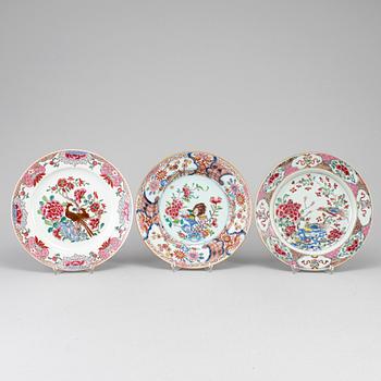 Three famille rose export porcelain plates, Qing dynasty, Qianlong (1736-95).