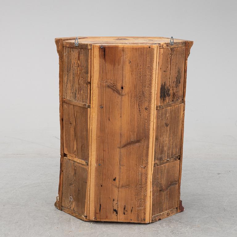 A Swedish painted corner cabinet, 19th century.