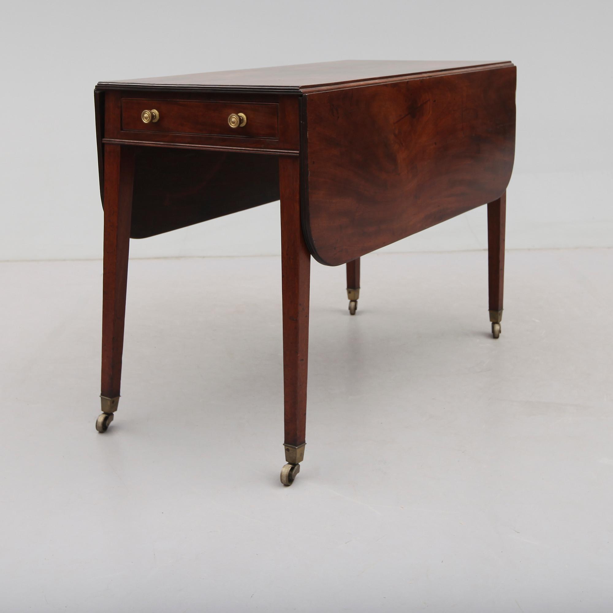KLAFFBORD, England, sent 1800-tal.