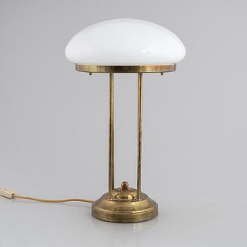 An art noveau table lamp, early 20th century.