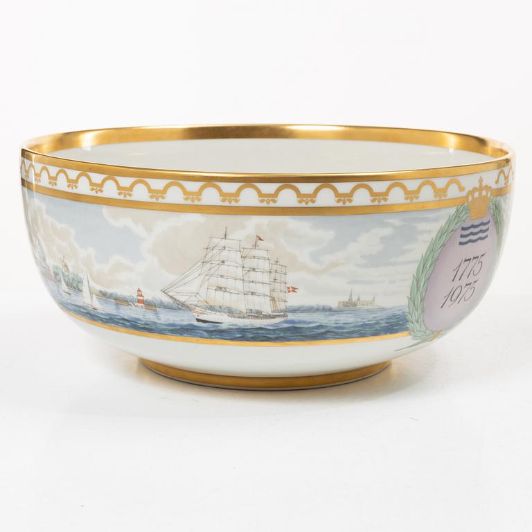 Royal Copenhagen, Bowl, porcelain, 1975.
