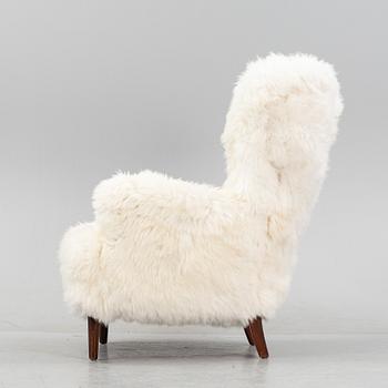 A mid 20th Century armchair.