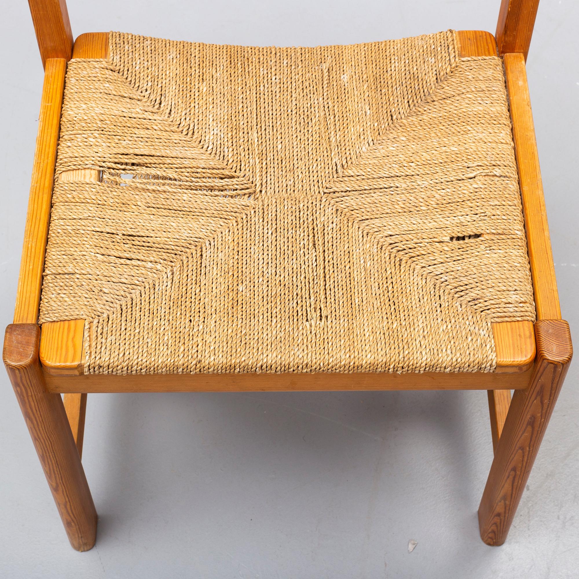 BØRGE MOGENSEN, a dinner table and 10 chairs, model Asserbo,   AB Karl Andersson & Söner.