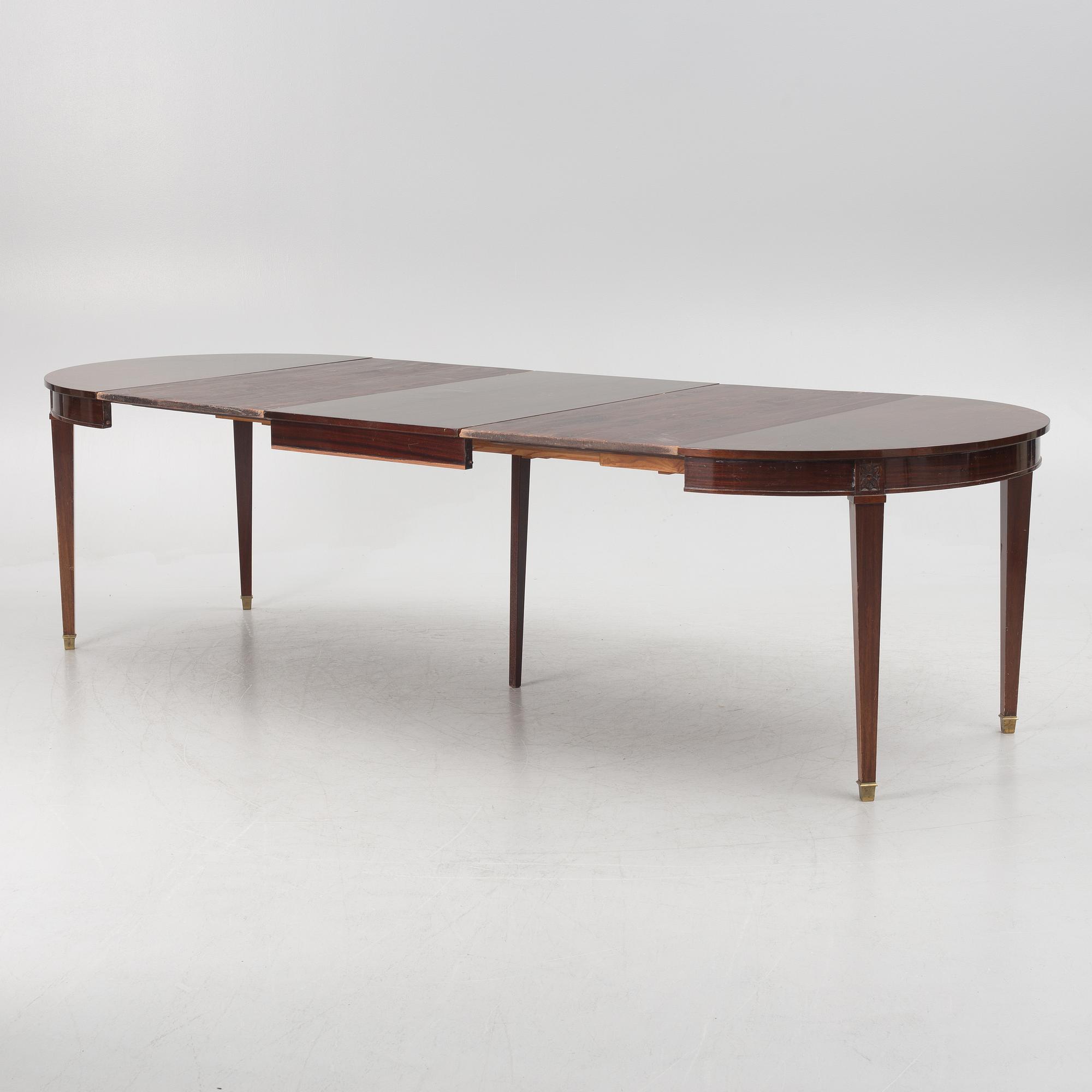 Dining table, second half of the 20th century.