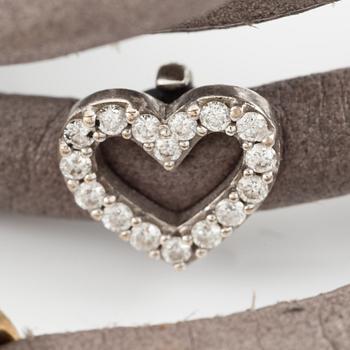 Ole Lyynggard, Charlotte Lynggaard, armband, lädderrem med berlocker, "sweet drops",.