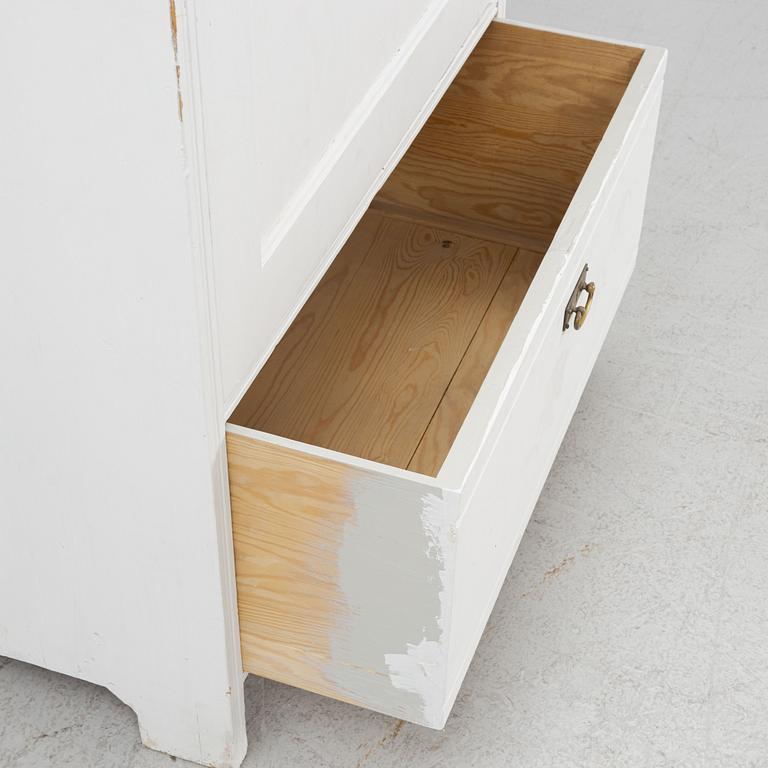 A cabinet, early 20th Century.