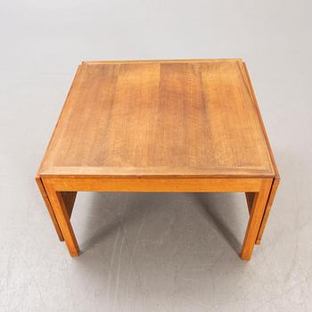 A Børge Mogensen teak coffee table model 5362, alter part of the 20th century.