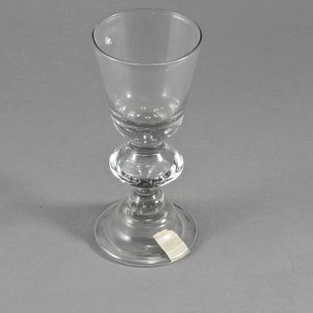 VINGLAS, Hessisk typ, 1700-tal.