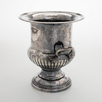 A late 20th century champagne cooler, Fleuron France.