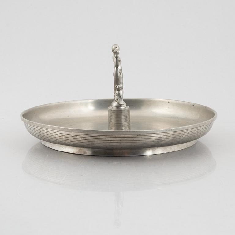 Sylvia Stave, attributed to, a bowl model "5346", C.G. Hallberg, Stockholm, 1931.