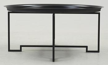 A Per Öberg black lacquered sofa table, Svenskt Tenn, post 2000.