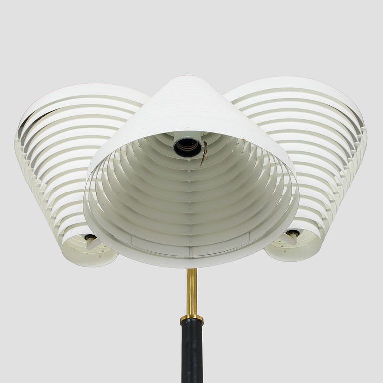 Alvar Aalto, a late 20th century 'A809' floorlamp for Valaisinpaja.