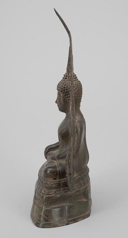 BUDDHA, grönpatinerad mässing, Thailand, 1900-talets senare hälft.