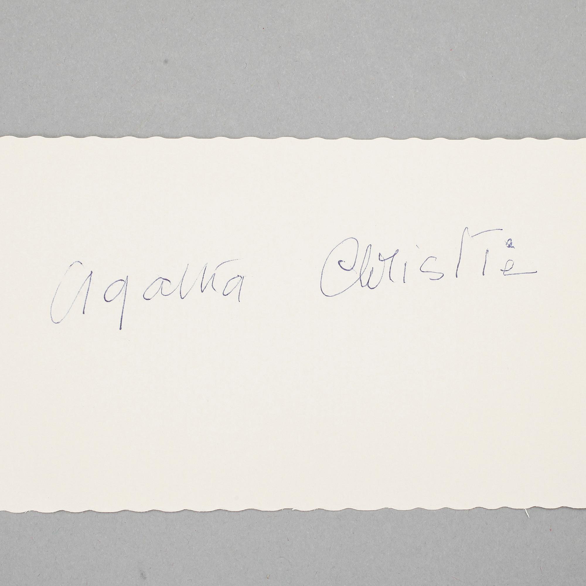 AUTOGRAFPARTI MED FÖRFATTARE, 33 st, bla Selma Lagerlöf, Tove Jansson, P.D. James, Agatha Christie,egenhändiga 1900-tal.