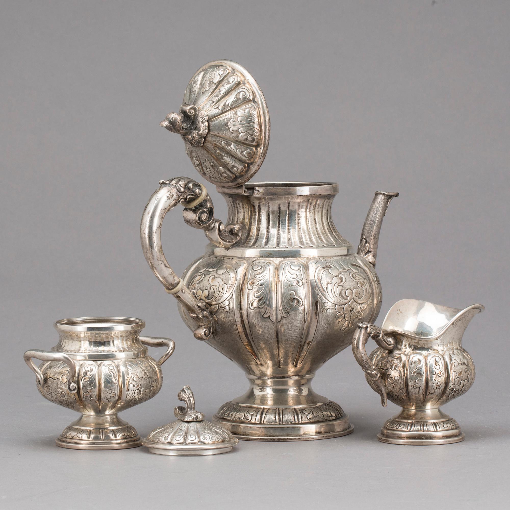 KAFFESERVIS, 3 delar, silver importstämplar, vikt ca 920 g.