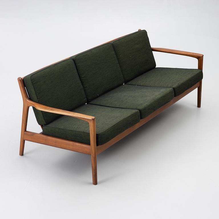 Folke Ohlsson, a 'USA 75' sofa, Dux, 1960's.