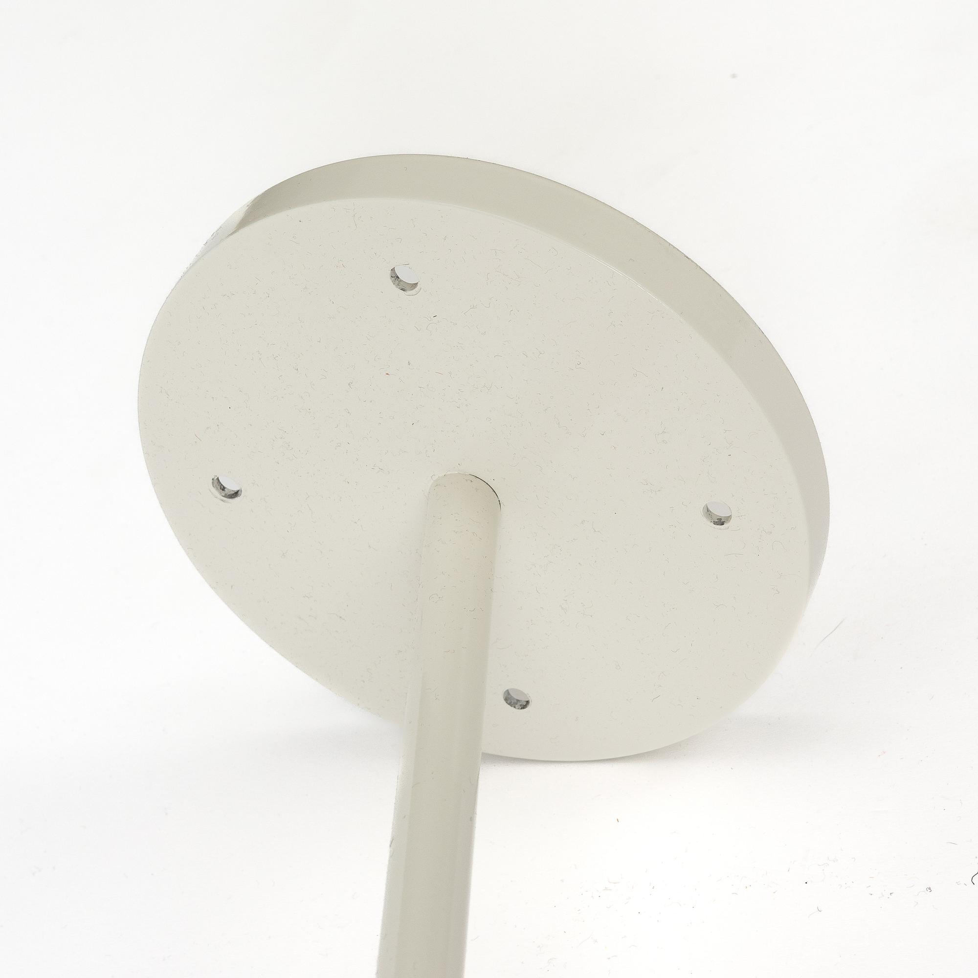 Gunnar Asplund, a 'GA15' wall light, Blond Belysning AB, 21st century.