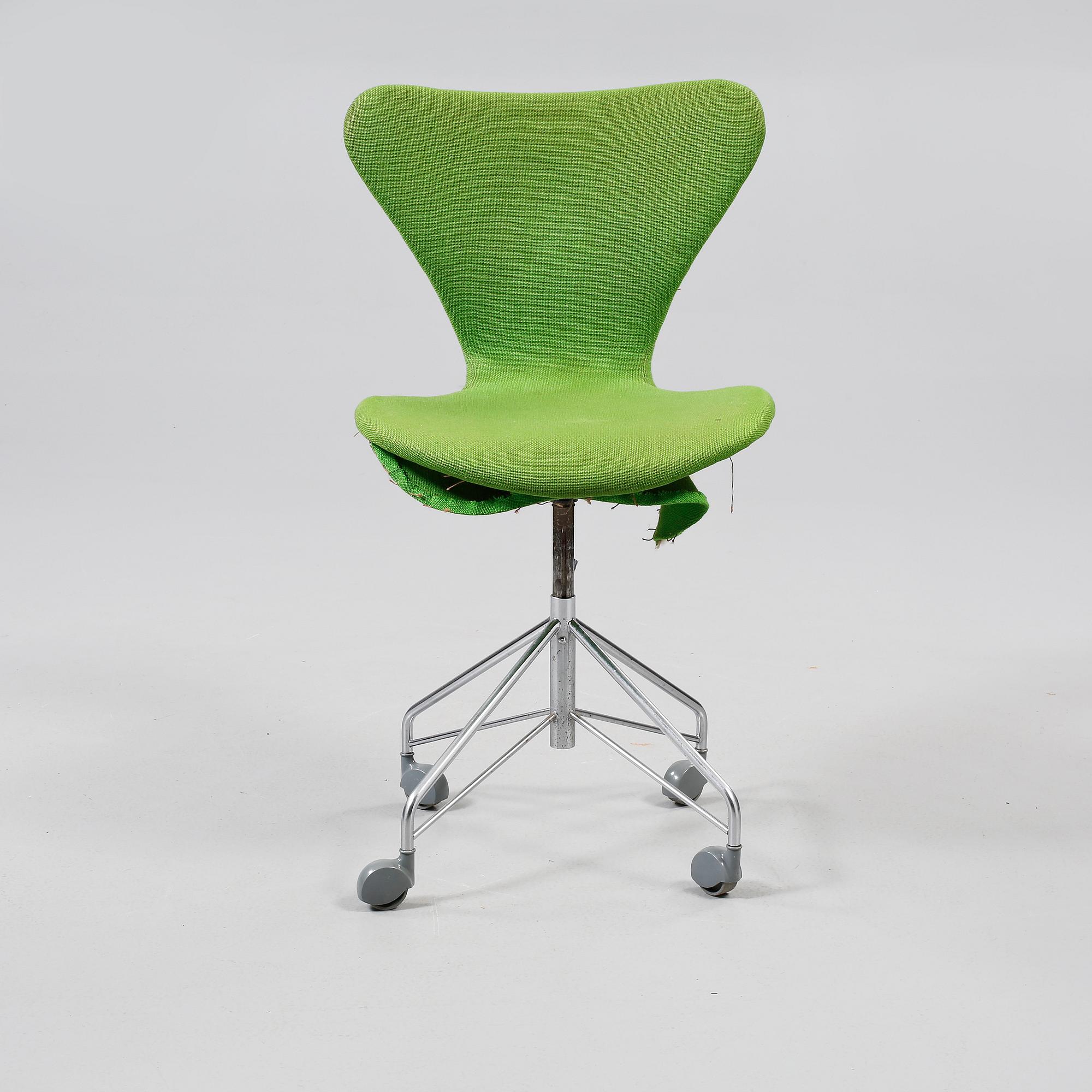 SKRIVBORDSSTOL, "Sjuan", Arne Jacobsen för Fritz Hansen.