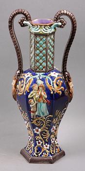 URNA, majolika, Gustavsberg. 1800-talets slut.