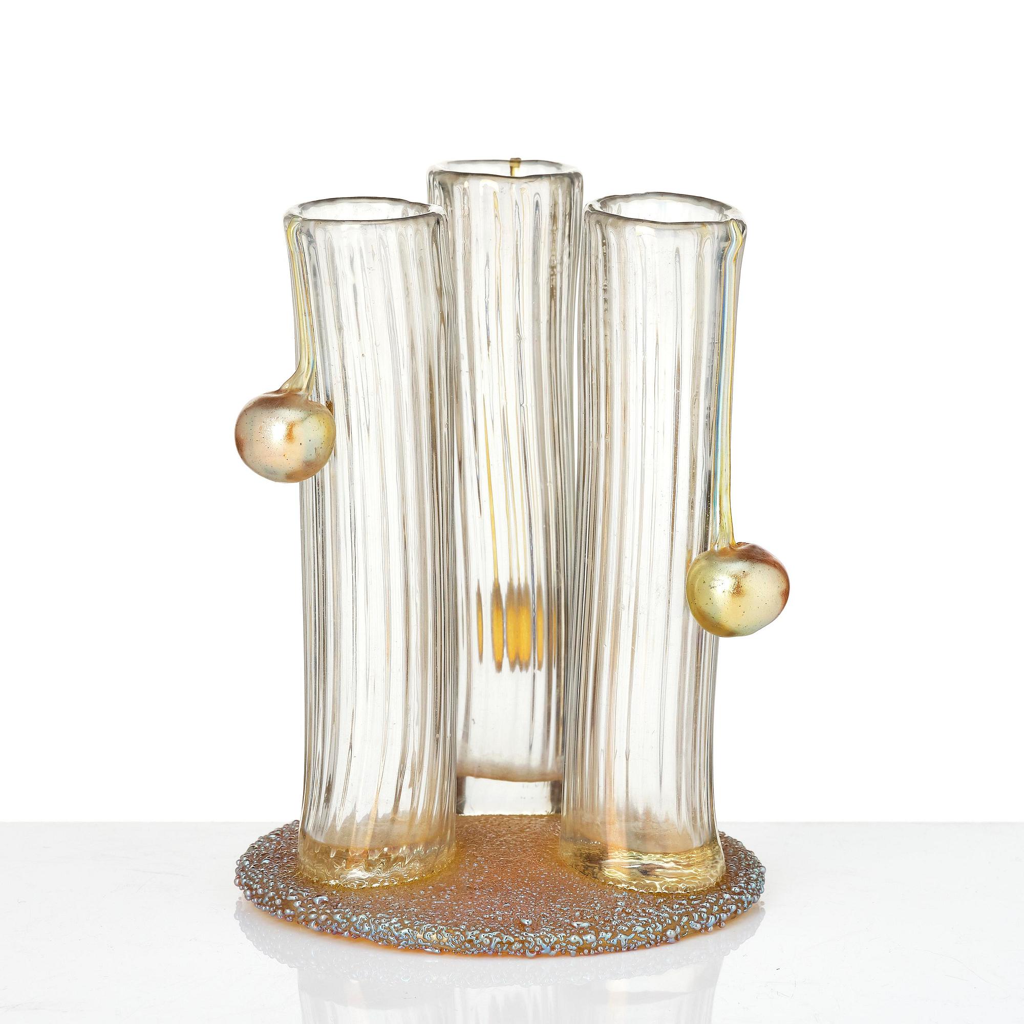 Johann Loetz, an Art Nouveau "Boule Boule" glass vase, Austria, early 1900s.