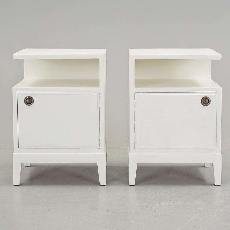 SÄNGBORD, ett par, 1930/40-tal.