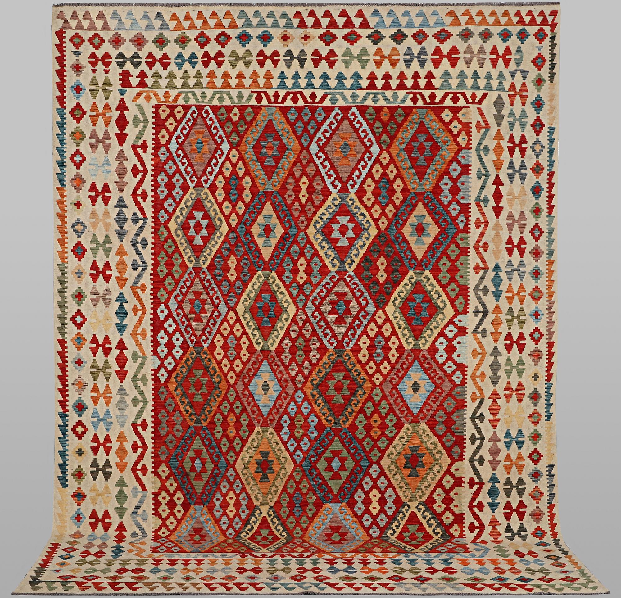 Matta, Kelim, ca 352 x 247 cm.