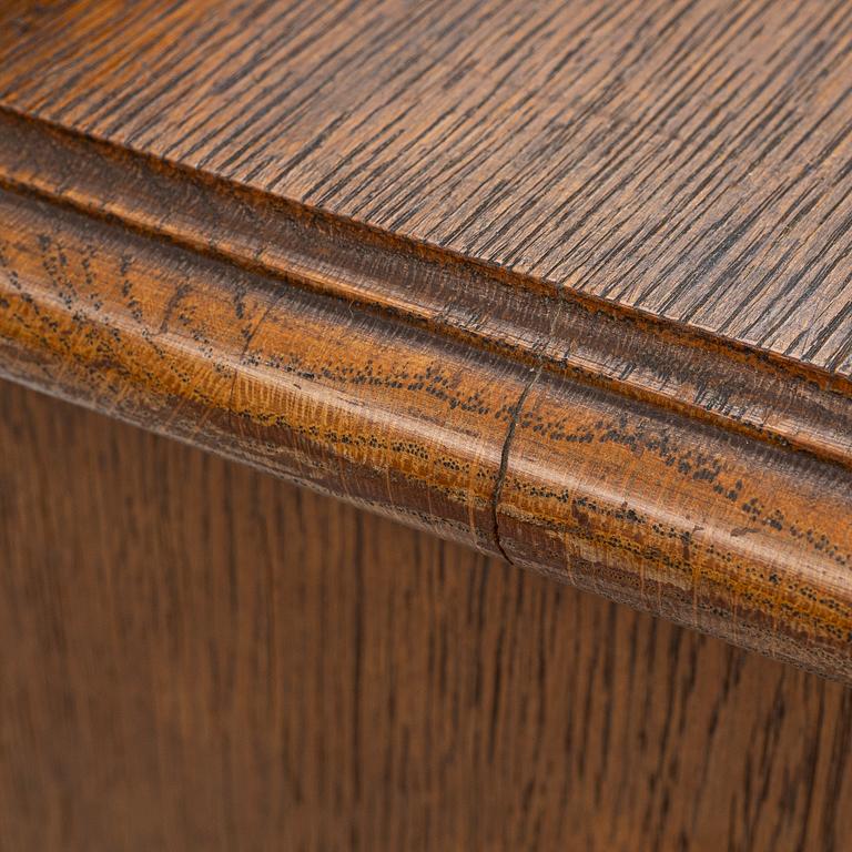 Bookcases, a pair, early 20th century.