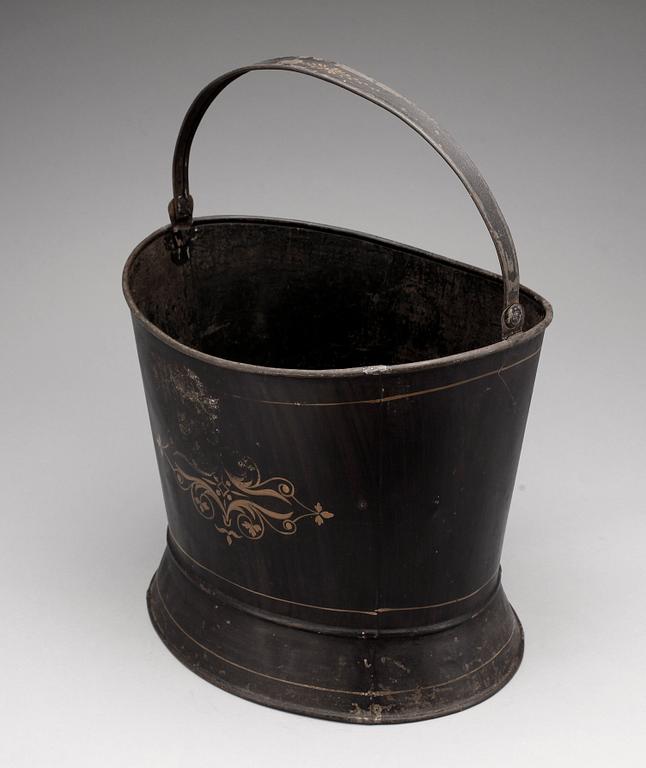 HINK, bemålad plåt, empire, 1800-talets första hälft.