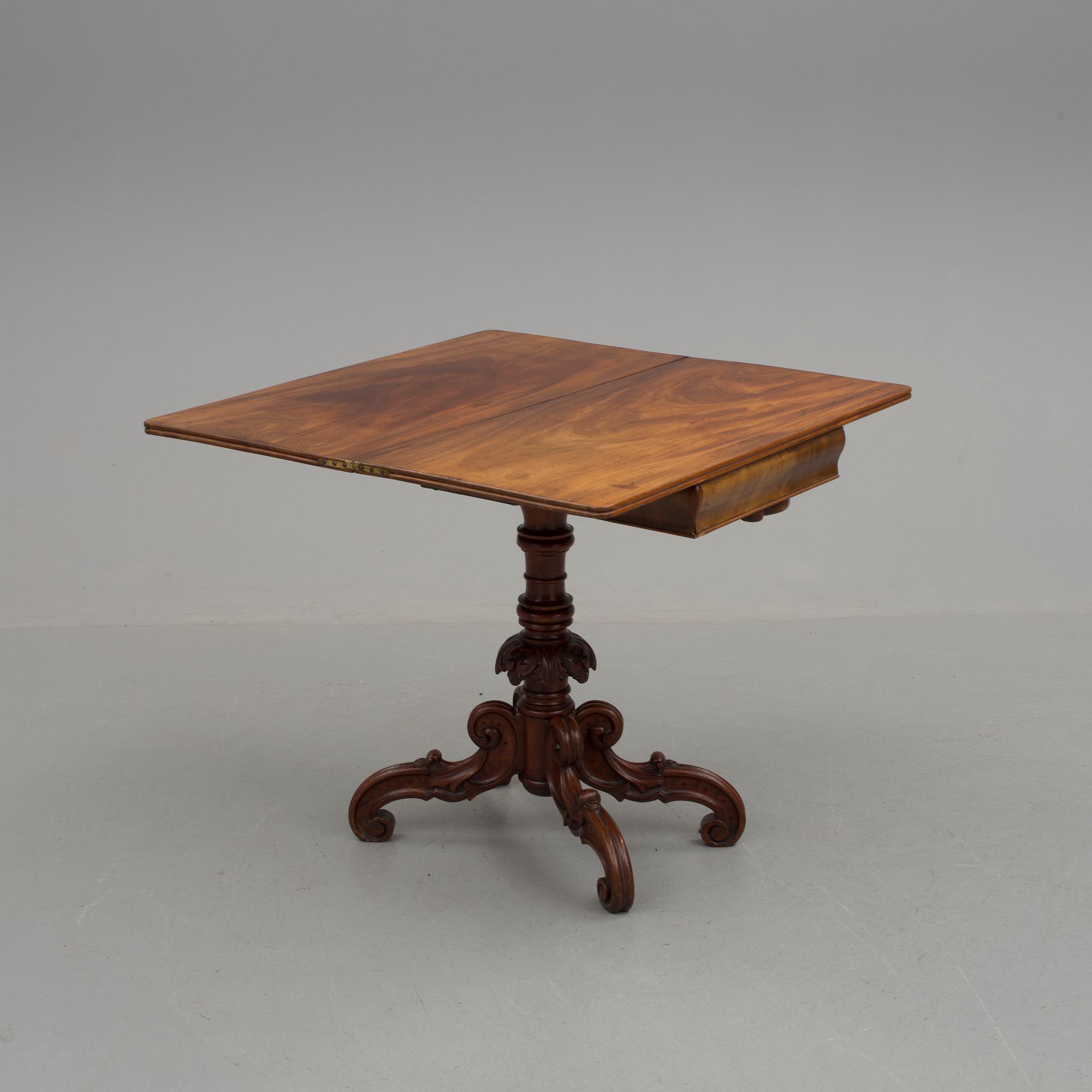 SPELBORD, nyrokoko, 1800-talets mitt.