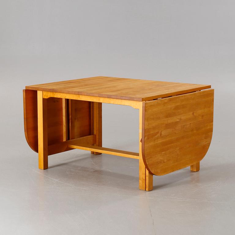 NILS-GÖRAN GUSTAFSSON, matbord, "Björka", Stolab, daterat 1988.