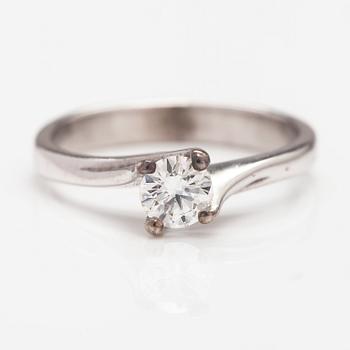 A 14K white gold ring with a diamond ca. 0.41 ct according to engraving.