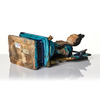 A  turquoise glazed figure of Guanyin, Ming dynasty (1368-1644).