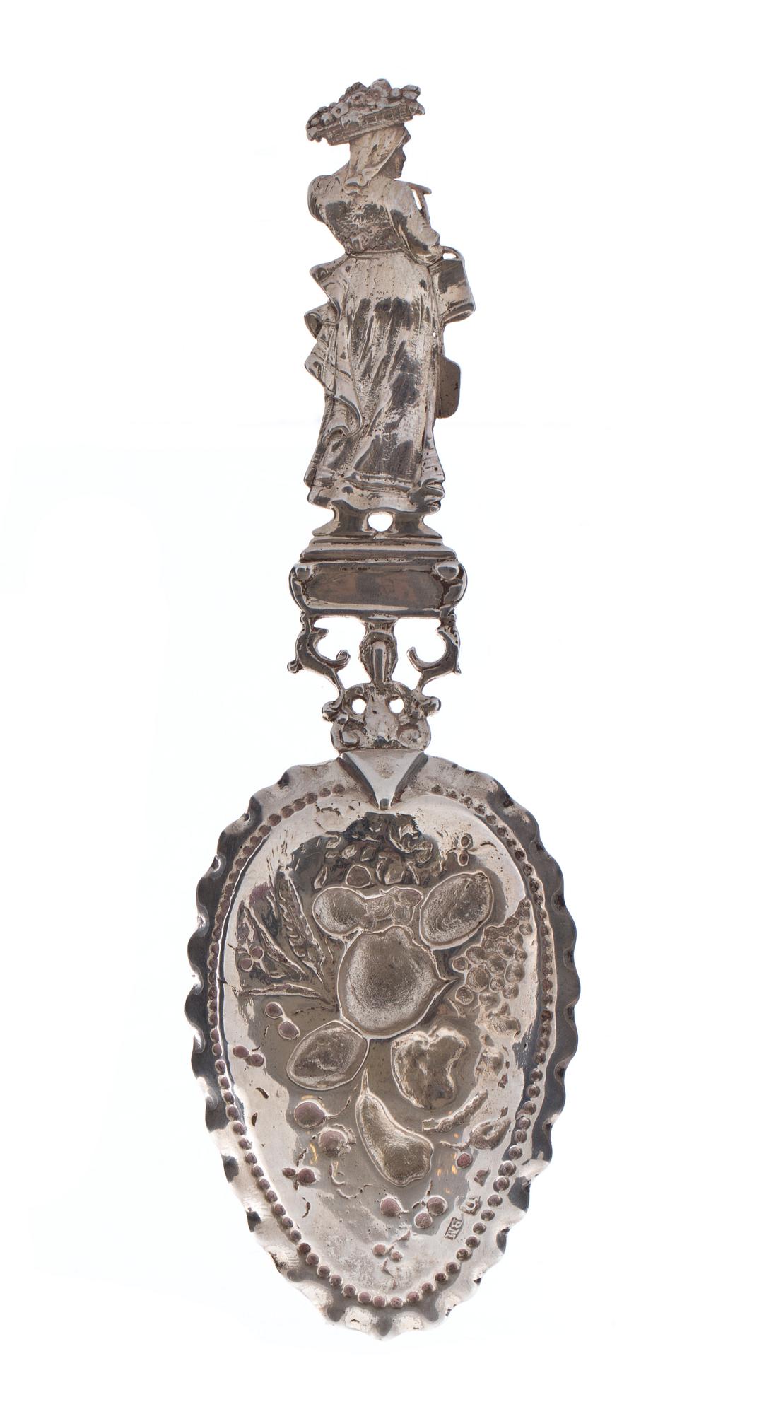 SKED, silver, Hanau, importerad till England av Berthold Muller, 1900-talets början, vikt ca 113g.