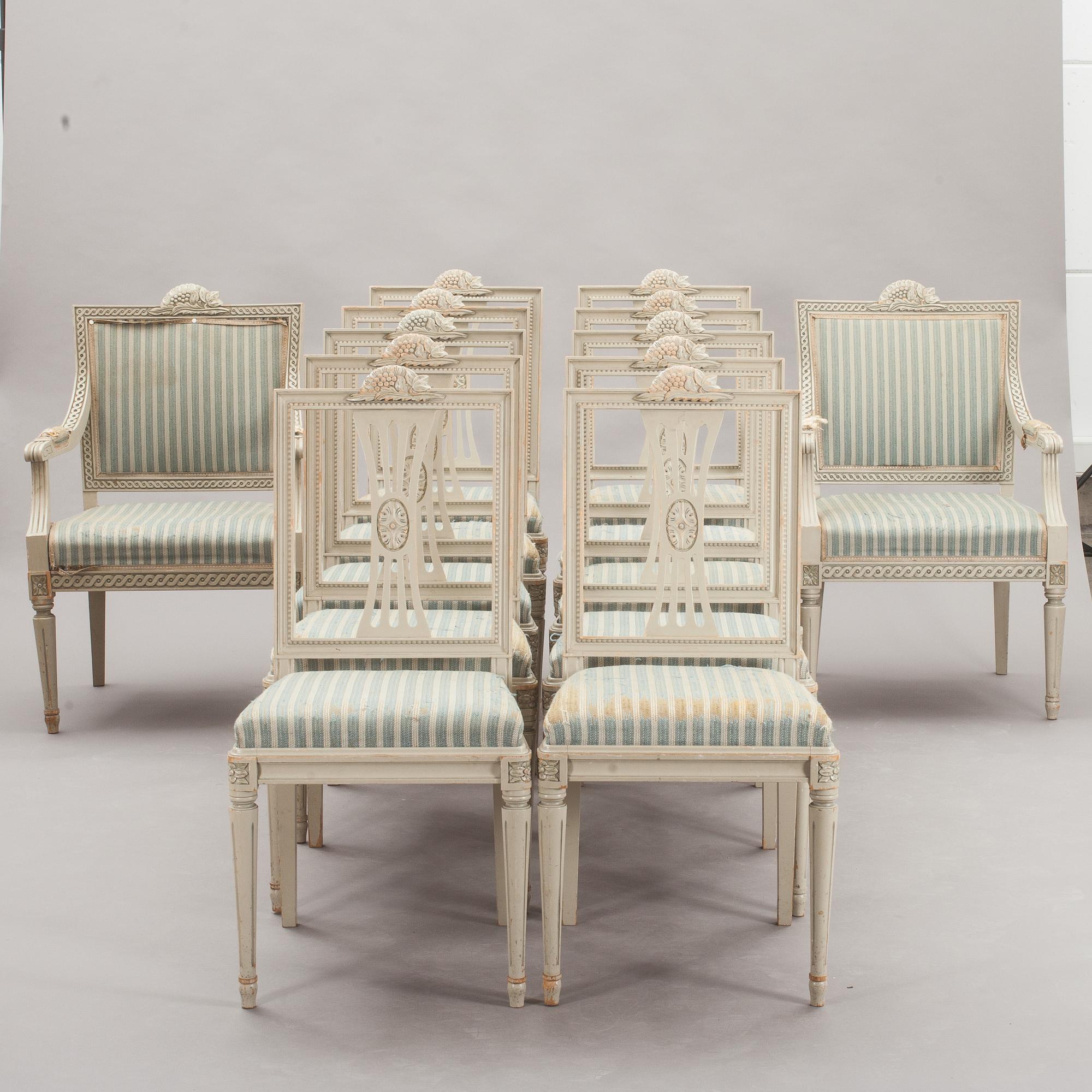 STOLAR OCH KARMSTOLAR, 10+2, sengustaviansk stil. 1900-talets slut. Lindome-modell.