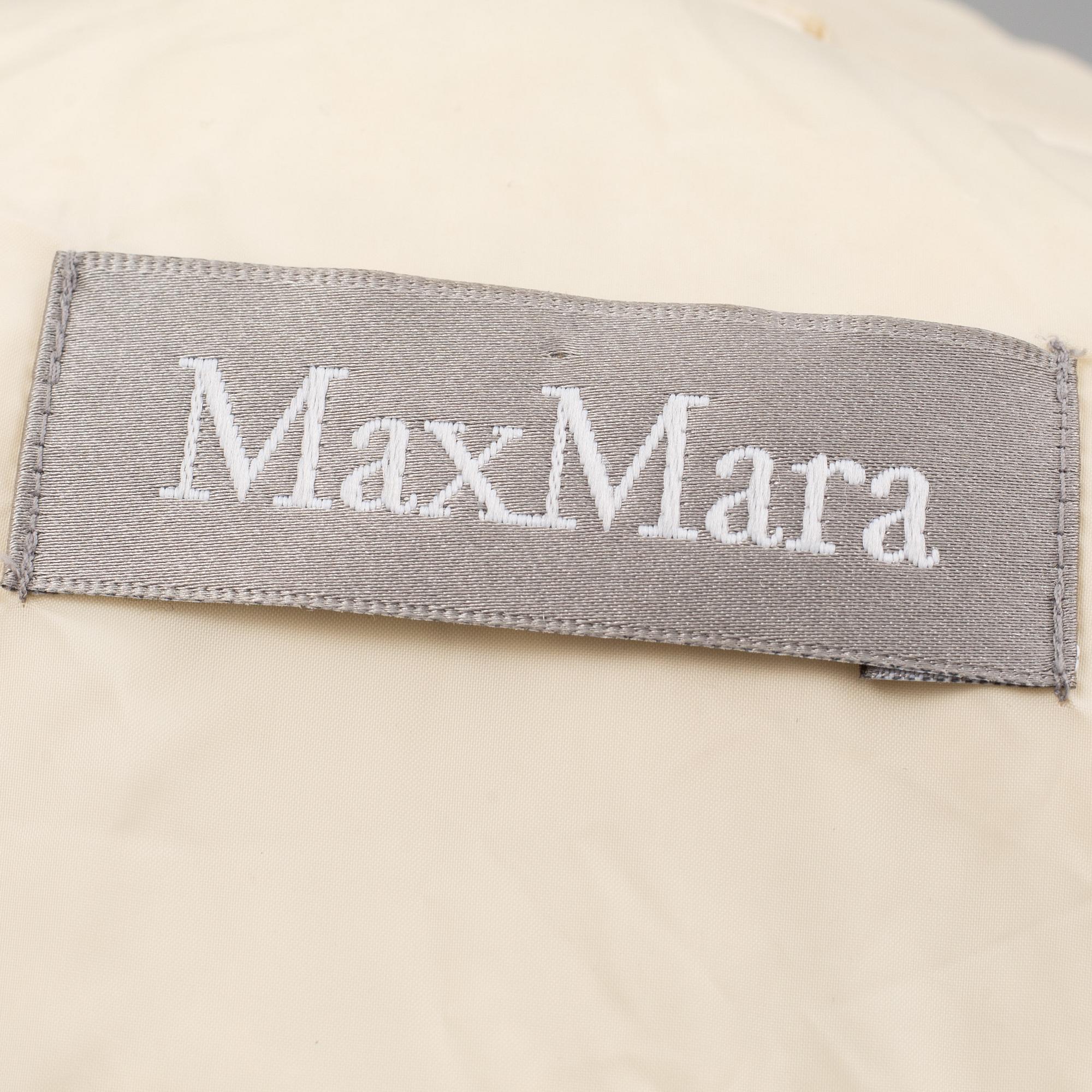 MAX MARA, täckkappa, fransk storlek 38.