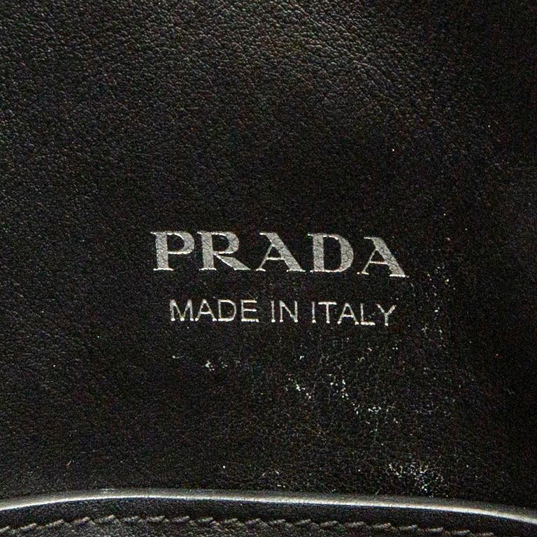Prada, väska, "Concept".
