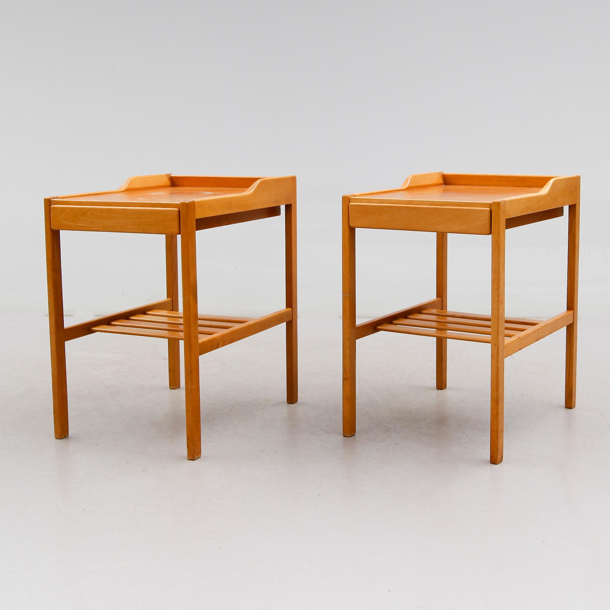 SÄNGBORD, 1 par, Bertil Fridhagen, Bodafors, 1900-talets mitt.