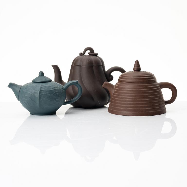 A group of three Chinese yixing 'gongfu' teapots, 1980s.