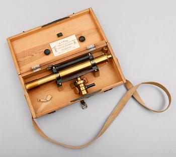 GEODETISKT INSTRUMENT, sent 1800-/tidigt 1900-tal.