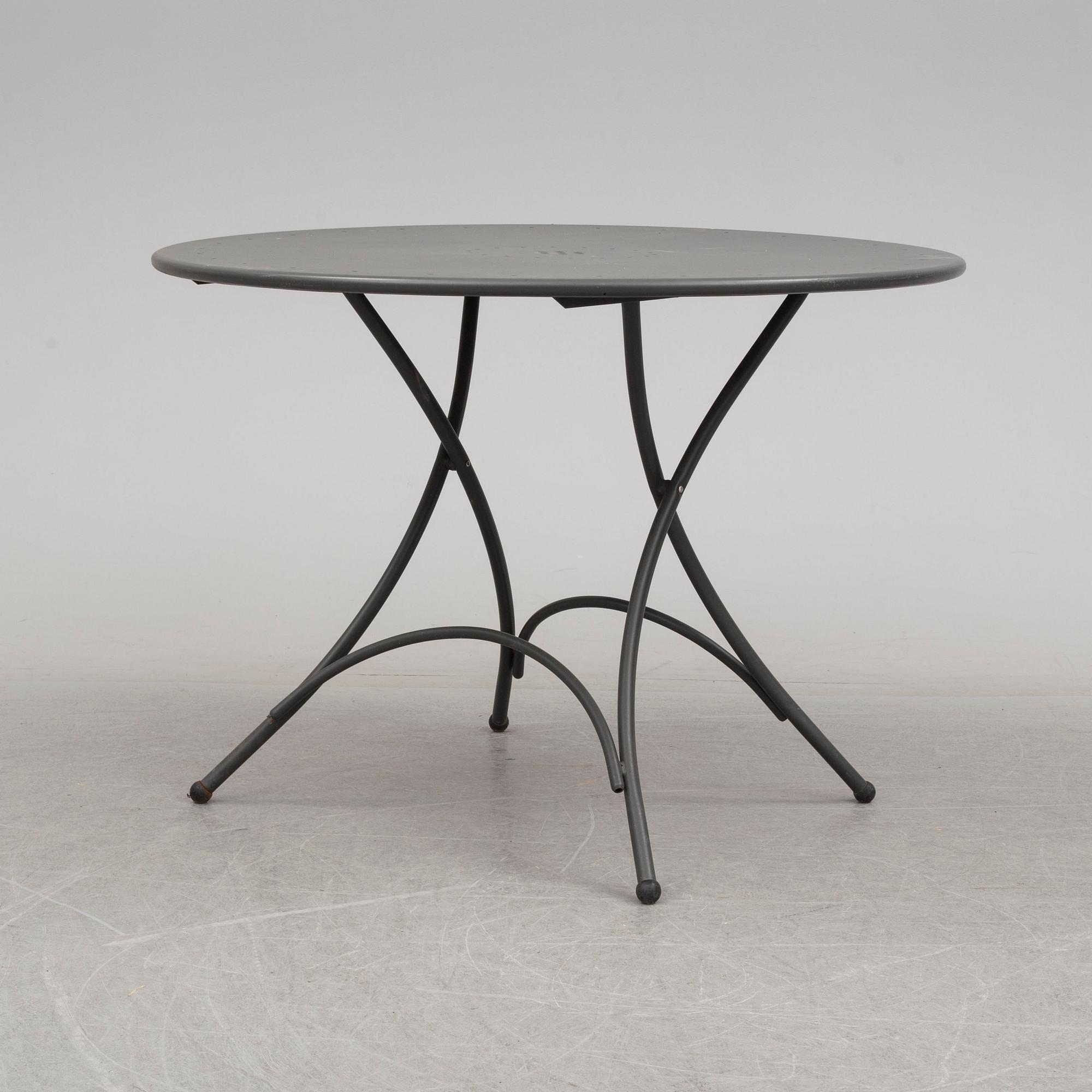 TRÄDGÅRDSBORD, möjligen Svenskt Tenn, 2000-tal.