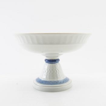 Arnold Krog, service approx. 28 dl "Blue Fan", Royal Copenhagen, Denmark porcelain.