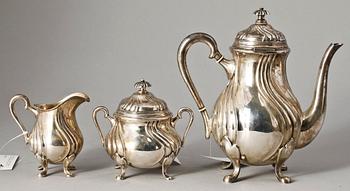 KAFFESERVIS, 3 delar, silver, rokokostil, C.D. Bäckström, Stockholm, 1920. Vikt tot 1184.