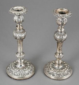 LJUSSTAKAR, ett par, silver, senempire/nyrokoko, ostämplade, 1840-tal.